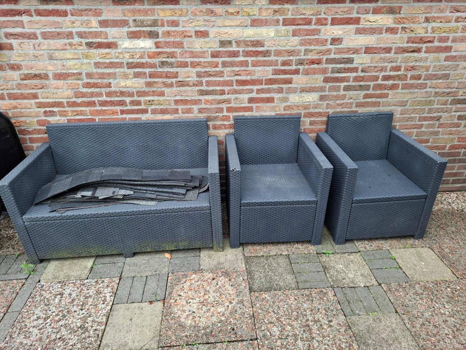 Gratis tuinbank en 2 stoelen, Ophalen of Verzenden, Gebruikt