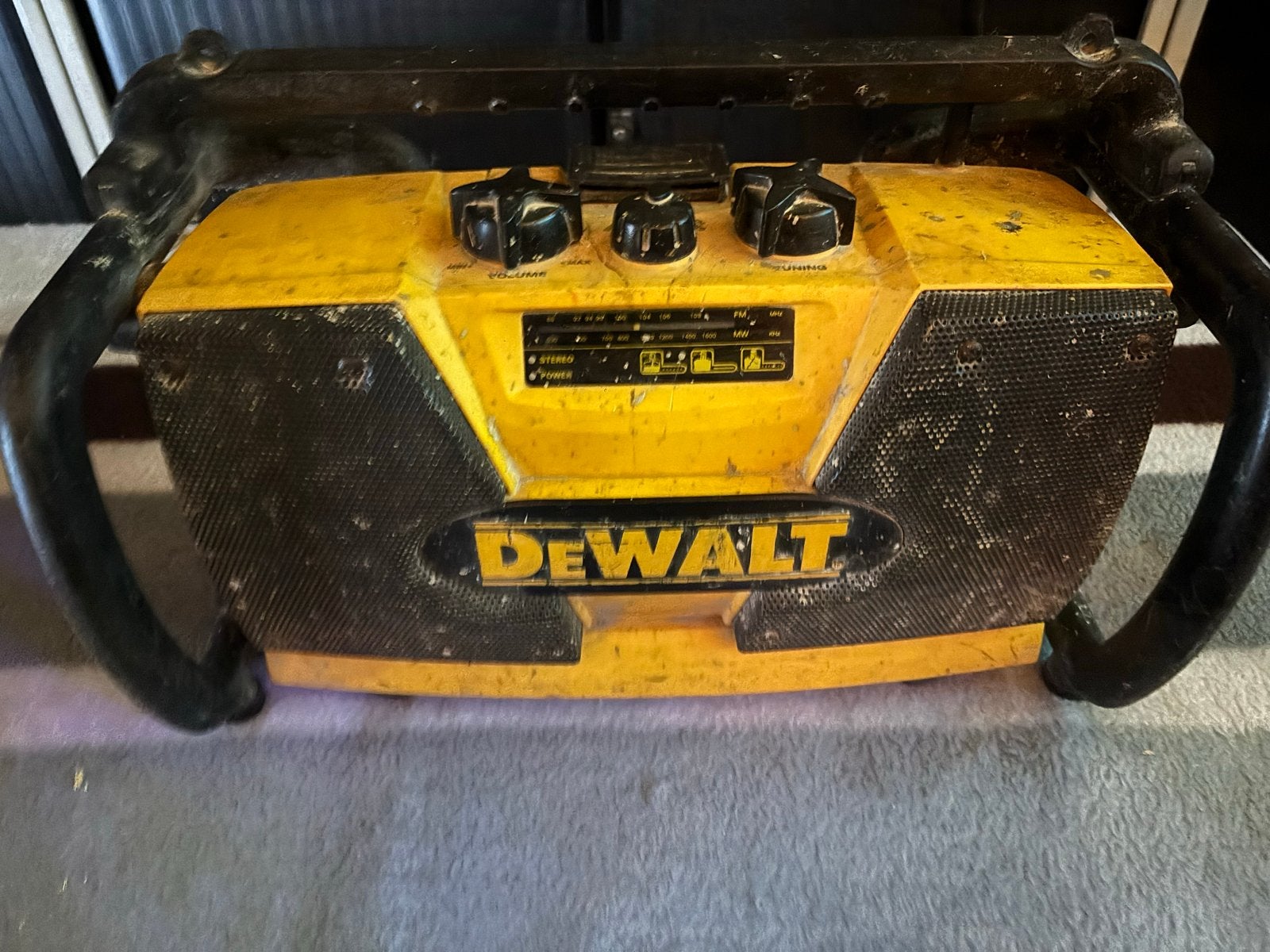 DeWalt Bouwradio DW911 - Robuust en Betrouwbaar, Ophalen, Gebruikt, Bouwradio