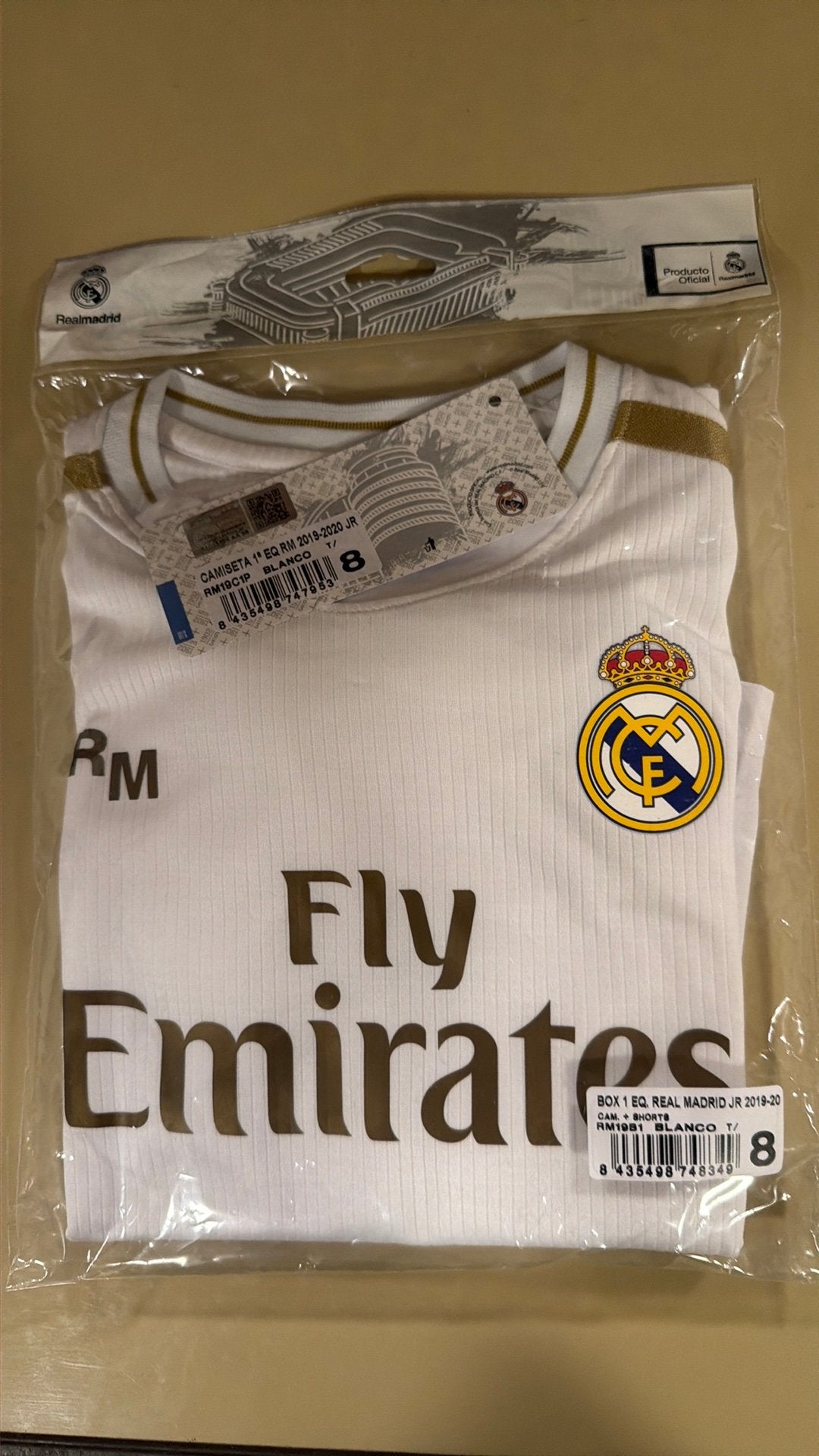 Voetbaltenue Real Madrid NIEUW maat 8, Kinderen en Baby's, Ophalen of Verzenden, Nieuw, Jongen of Meisje, Sport- of Zwemkleding