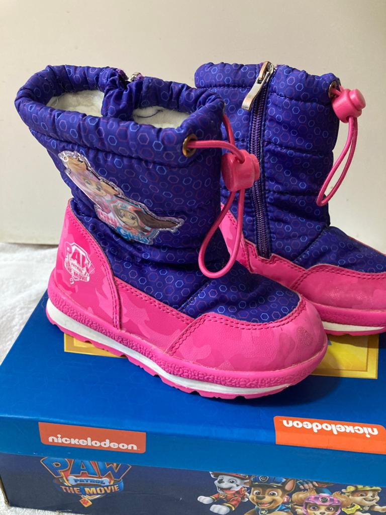 Nette Paw Patrol Laarzen / roze snowboots Maat 28, Meisje, Ophalen of Verzenden, Laarzen, Zo goed als nieuw