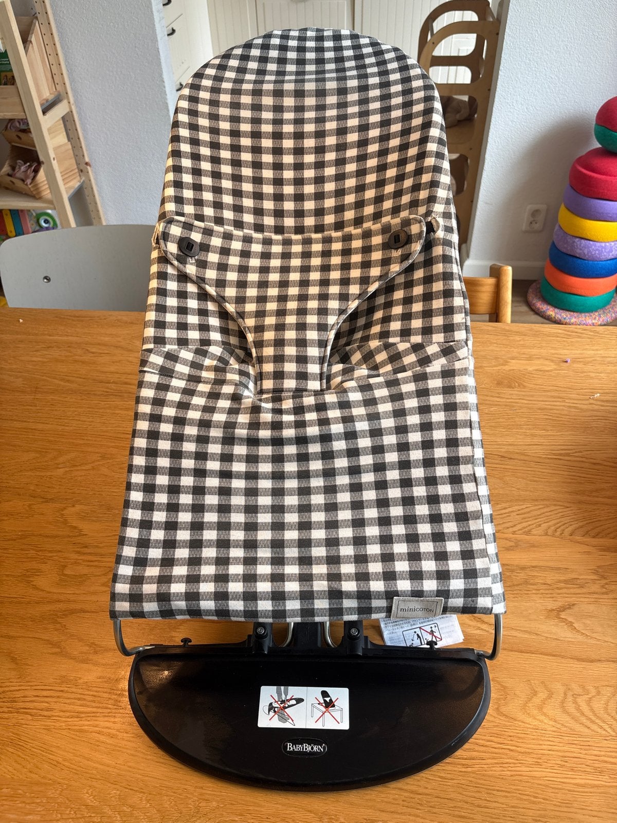 BabyBjörn wipstoel met extra hoes van Minicotton, Kinderen en Baby's, Wipstoeltjes, Ophalen, Zo goed als nieuw, Wipstoel, Met gordel(s) of riempje(s)