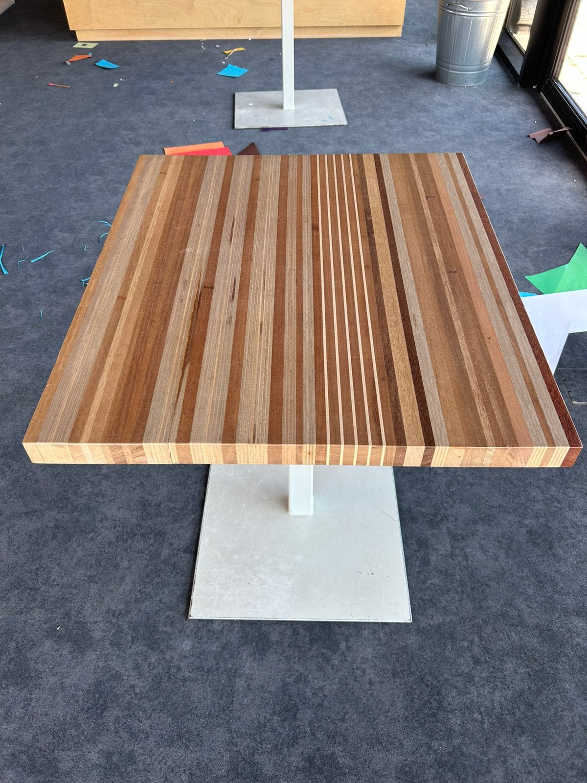 Massief Houten Bistro-/Eettafel 80x70 cm – Uniek Design, Ophalen, Gebruikt, Meubilair