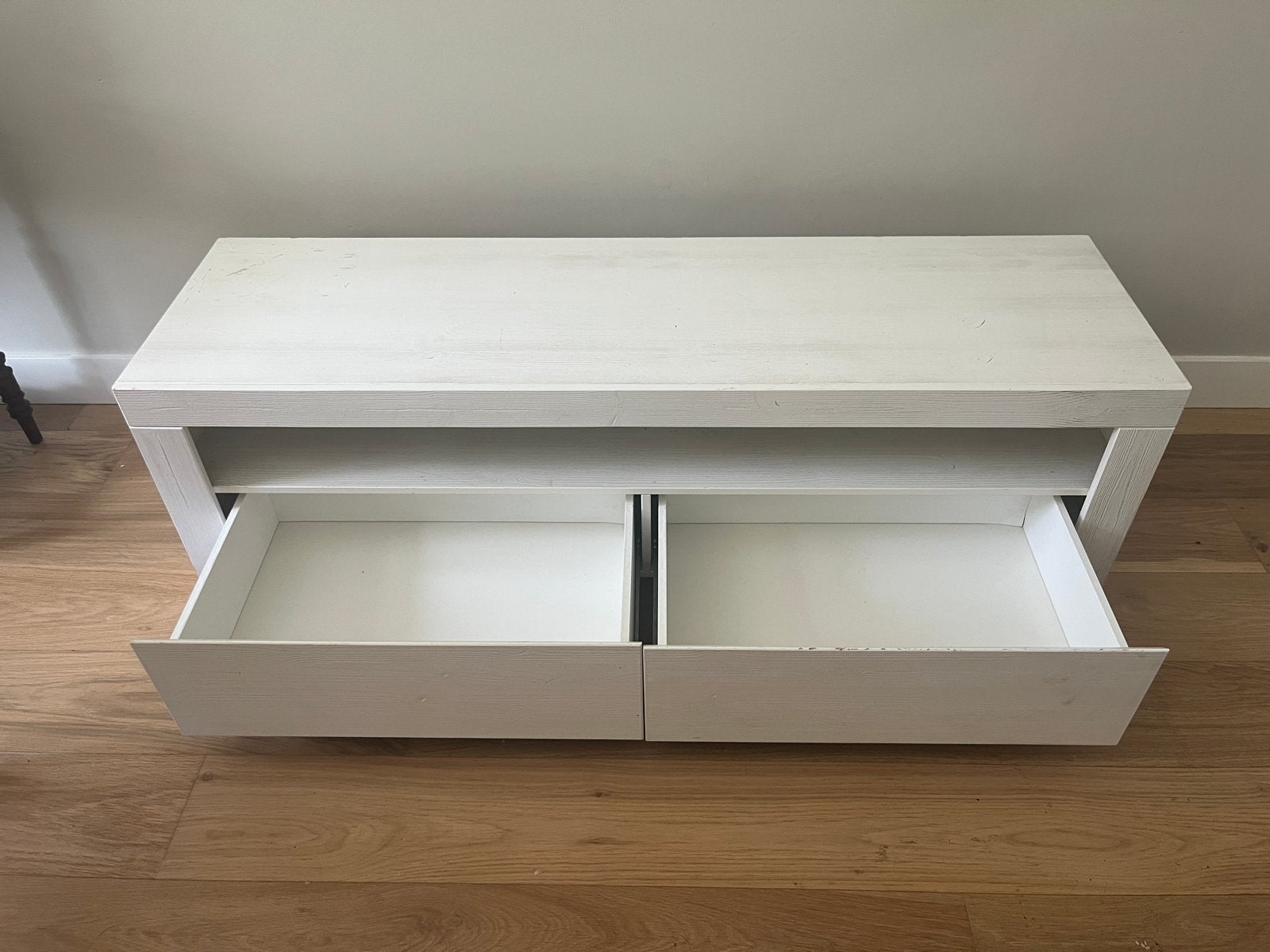 Witte TV-meubel met lades, Ophalen, 100 tot 150 cm, Zo goed als nieuw, Minder dan 100 cm