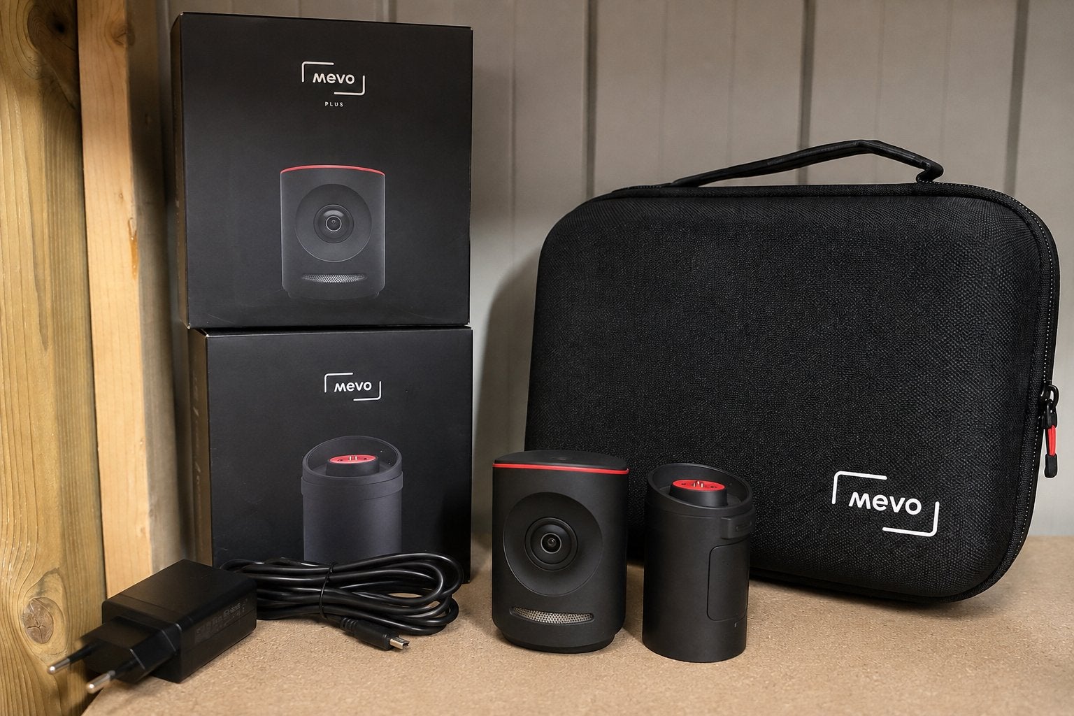 Mevo Plus 4K Livestream Camera + Boost + Koffer | Compleet, Overige merken, Full HD, Overige soorten, Zo goed als nieuw