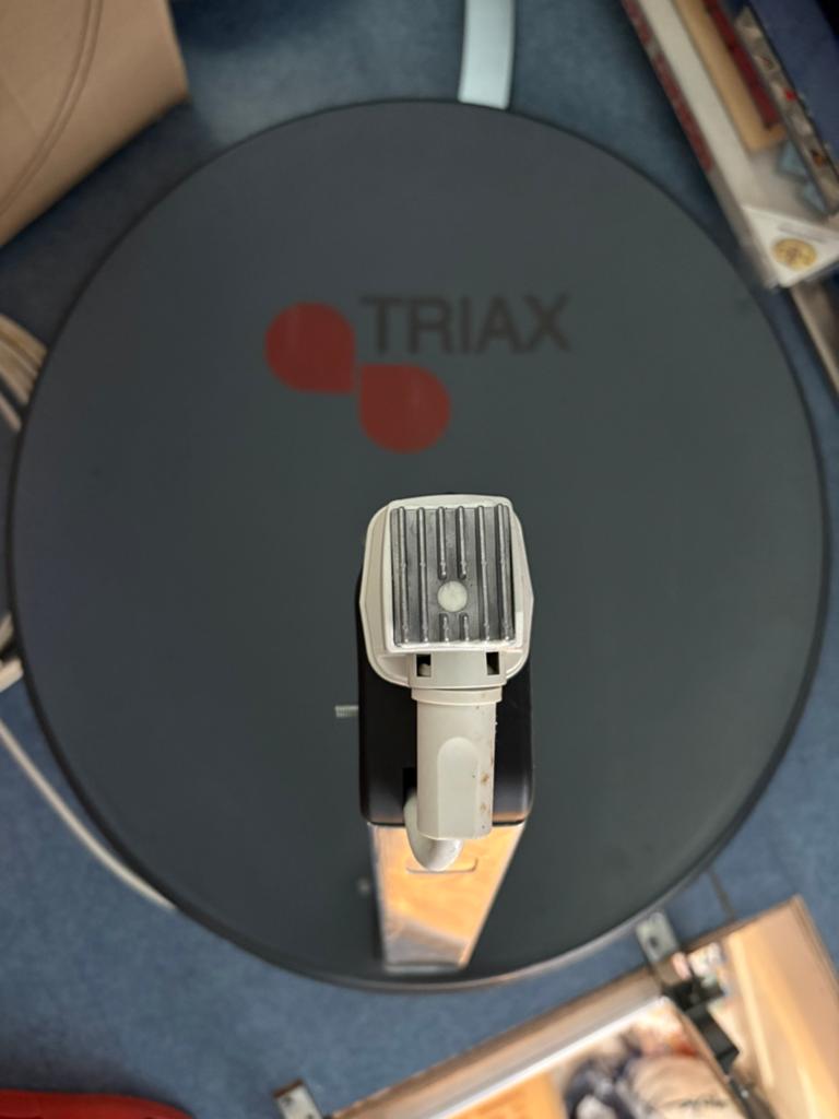 Schotelantenne - standaard+ontvanger - vrijwel niet gebruikt, Audio, Tv en Foto, Schotelantennes, Ophalen, Zo goed als nieuw, (Schotel)antenne