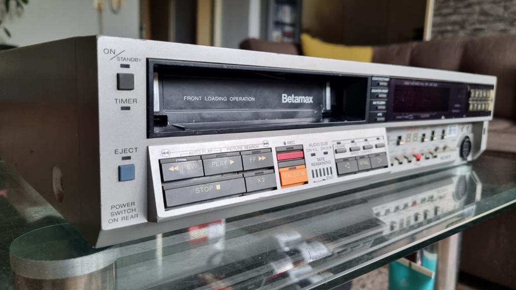 Sony SL-C9ES Betamax Videorecorder - opknapper of spareparts, Audio, Tv en Foto, Videospelers, Ophalen, Gebruikt, Betamax-speler of -recorder