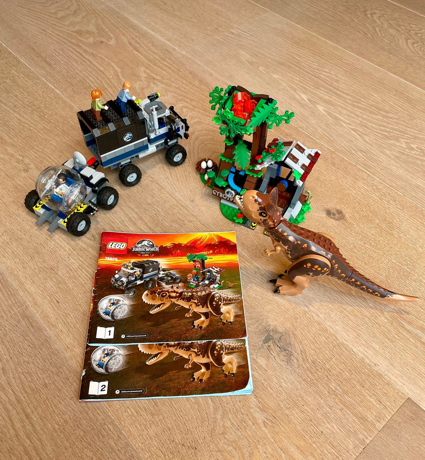 Lego 75929 Jurassic World Carnotaurus Gyrosphere Ontsnapping, Jurassic World, Lego, Ophalen of Verzenden, Zo goed als nieuw