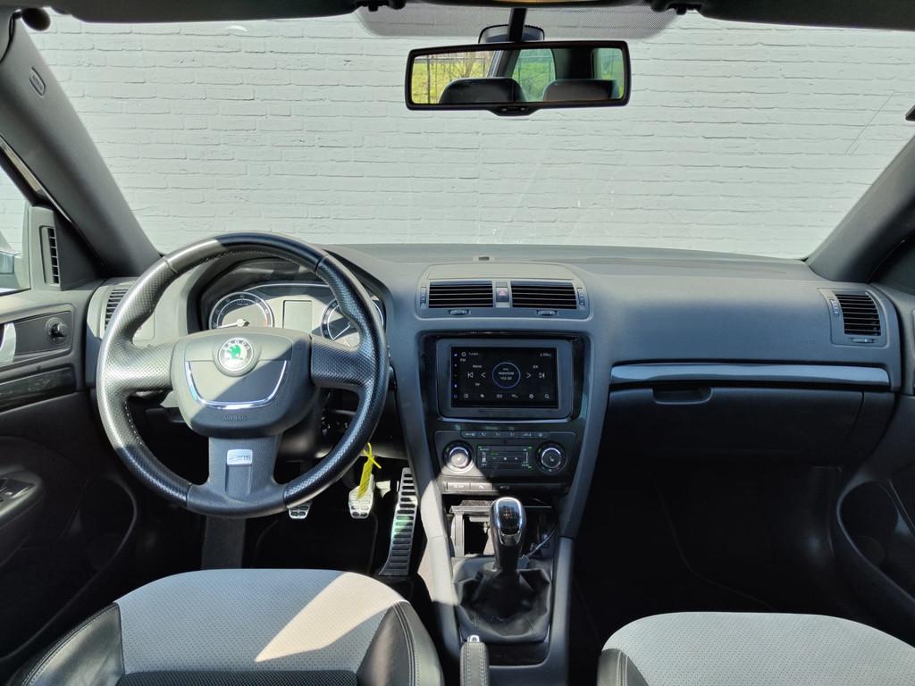Skoda Octavia Combi 2.0TFSI RS 200PK Trekhaak Ecc Navi* Andr, Euro 5, Zwart, Leder en Stof, Octavia