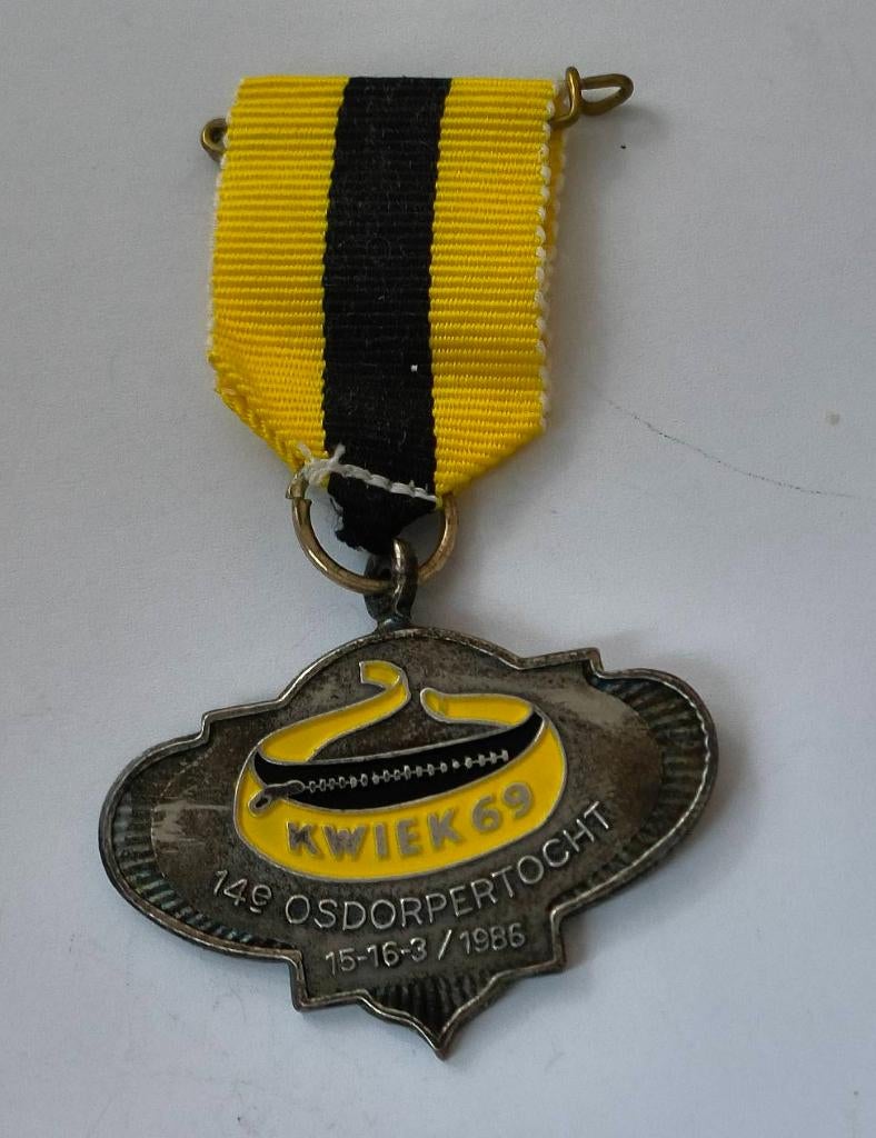 Wandelmedaille 14e Osdorpertocht Kwiek 69 (2), Ophalen of Verzenden, Overige materialen, Nederland