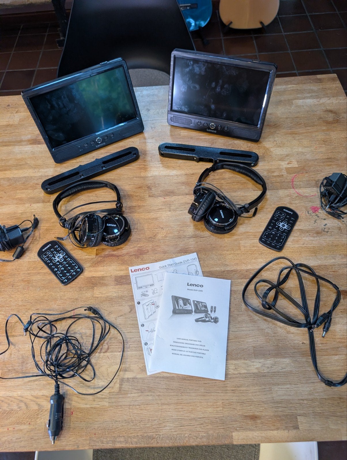 Lenco Portable DVD Spelers met Koptelefoons, Gebruikt, Draagbaar, Ophalen of Verzenden, Overige merken