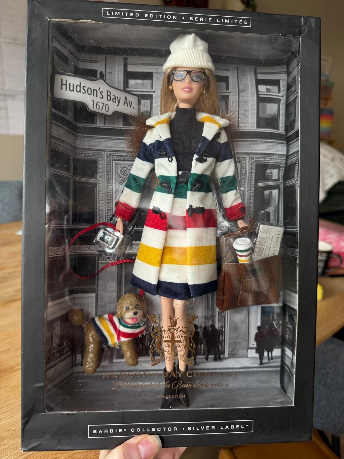 Limited Edition Hudson's Bay Barbie Collector pop, Ophalen of Verzenden, Nieuw, Barbie