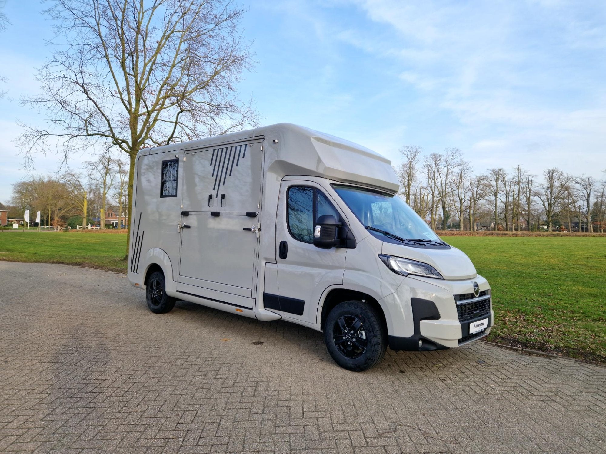 Opel Movano AKX S3 nieuw paardenwagen Automaat Pro-safety he, Dieren en Toebehoren, Nieuw, Overige typen