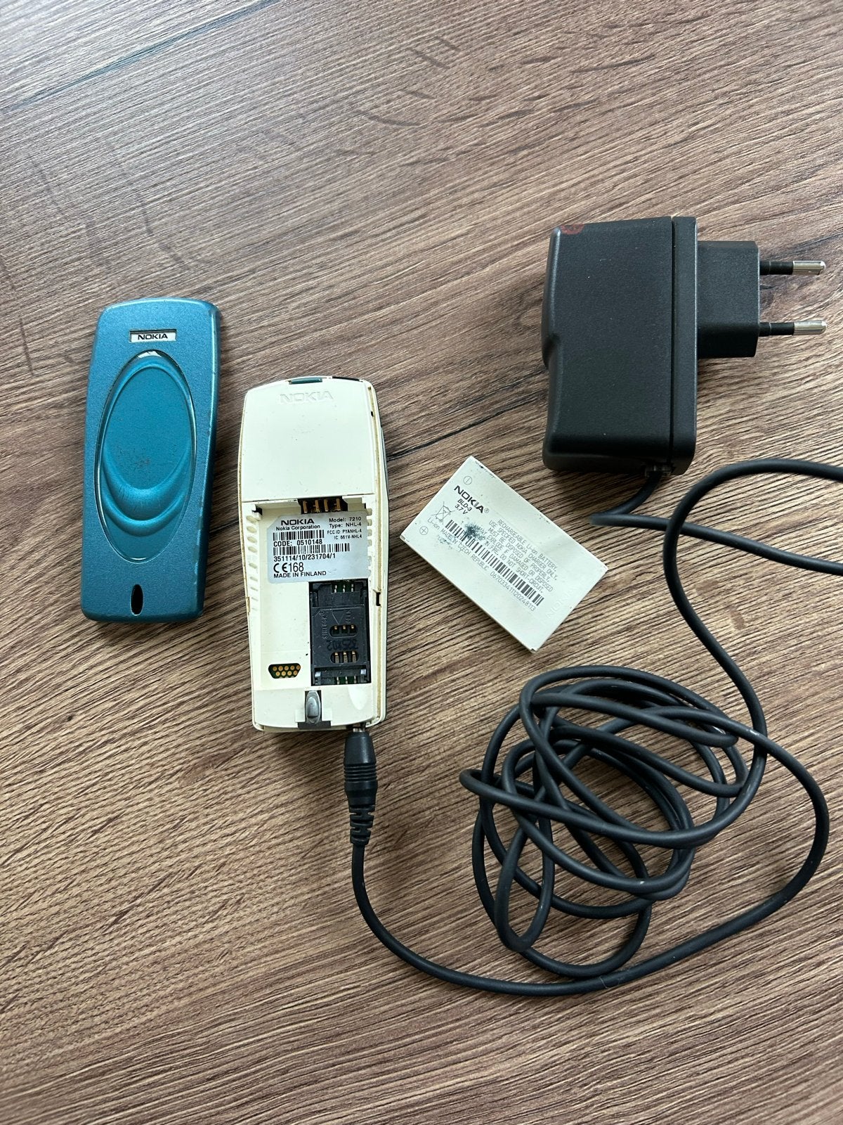 Nokia 7210 Klassieke Telefoon met Oplader, Ophalen, Gebruikt, Blauw, Geen camera