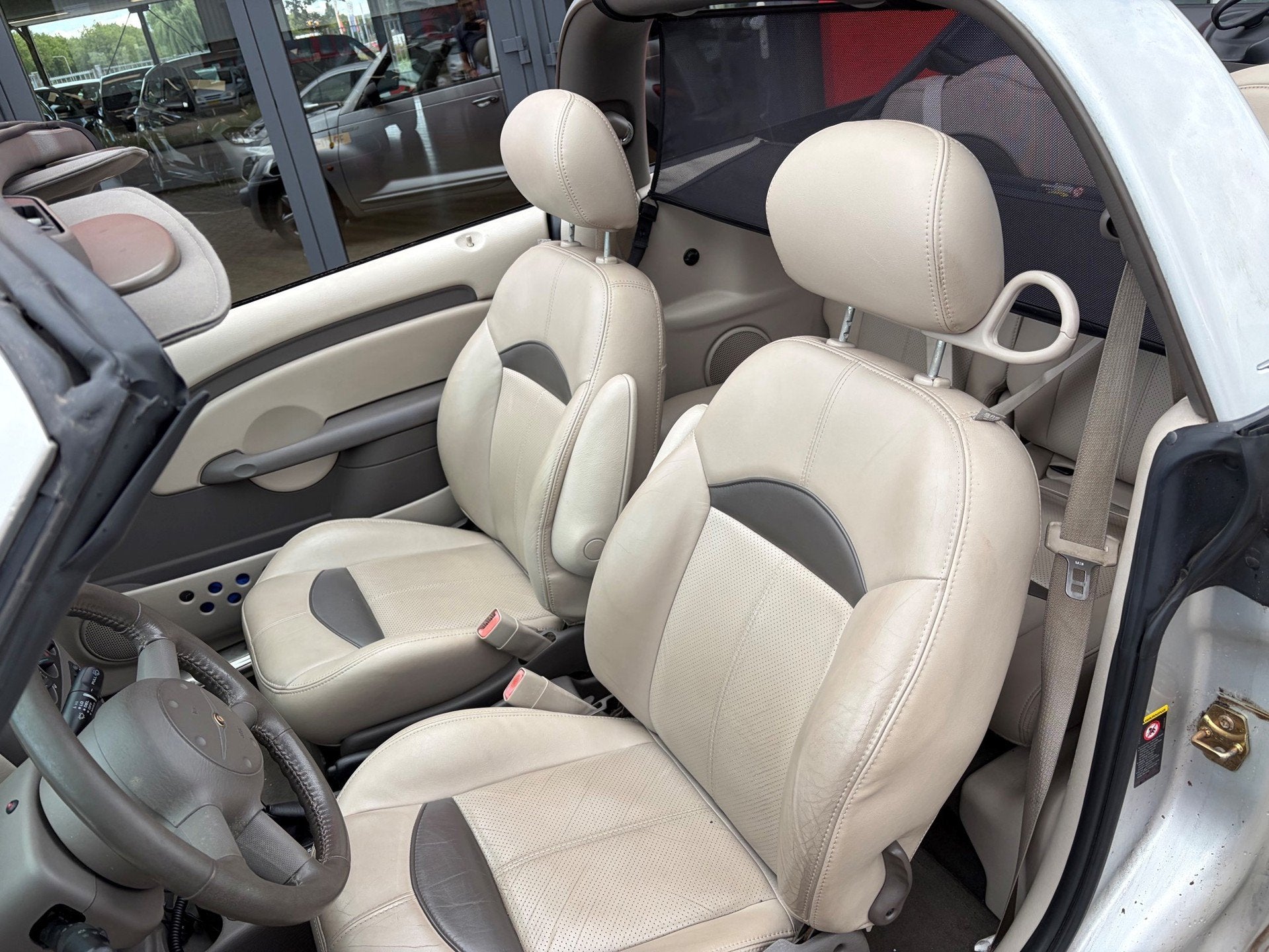 Chrysler PT Cruiser Cabrio 2.4i Limited / automaat / trekaak, Auto's, Chrysler, 450 kg, Gebruikt, Cabriolet, 4 stoelen