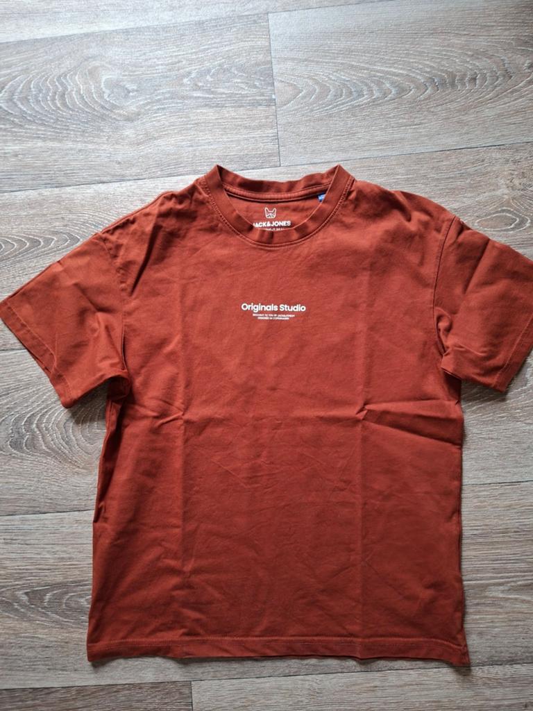 Roestbruin T-shirt van Jack & Jones maat 152, Kinderen en Baby's, Kinderkleding | Maat 152, Ophalen of Verzenden, Jongen, Shirt of Longsleeve