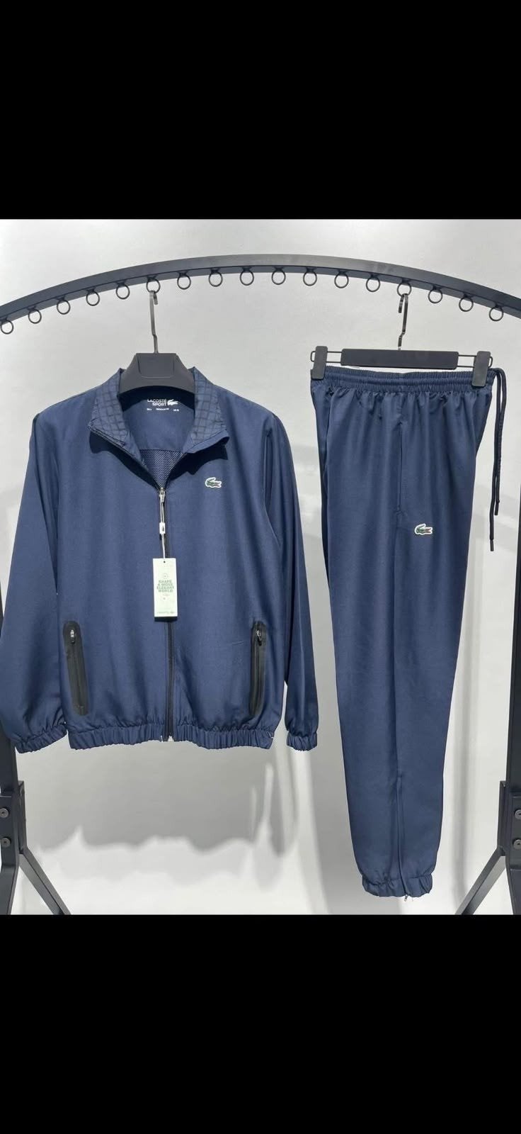 Lacoste trainingspak maat M - Nieuw met labels, Lacoste, Nieuw, Ophalen of Verzenden, Algemeen