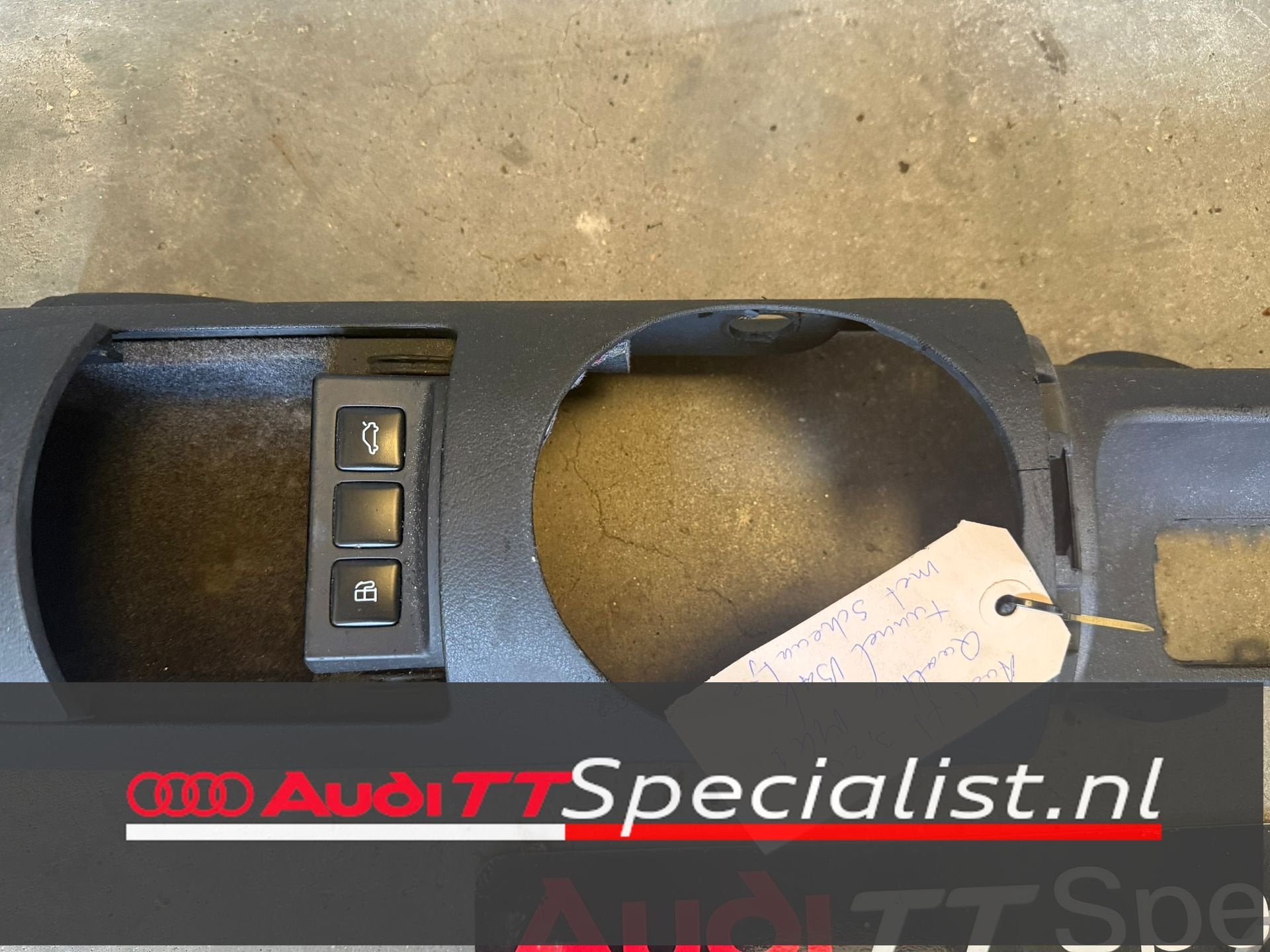 Middenconsole met opbergvak Audi TT MK1 AUTOMAAT/DSG, Gebruikt, -, -, -
