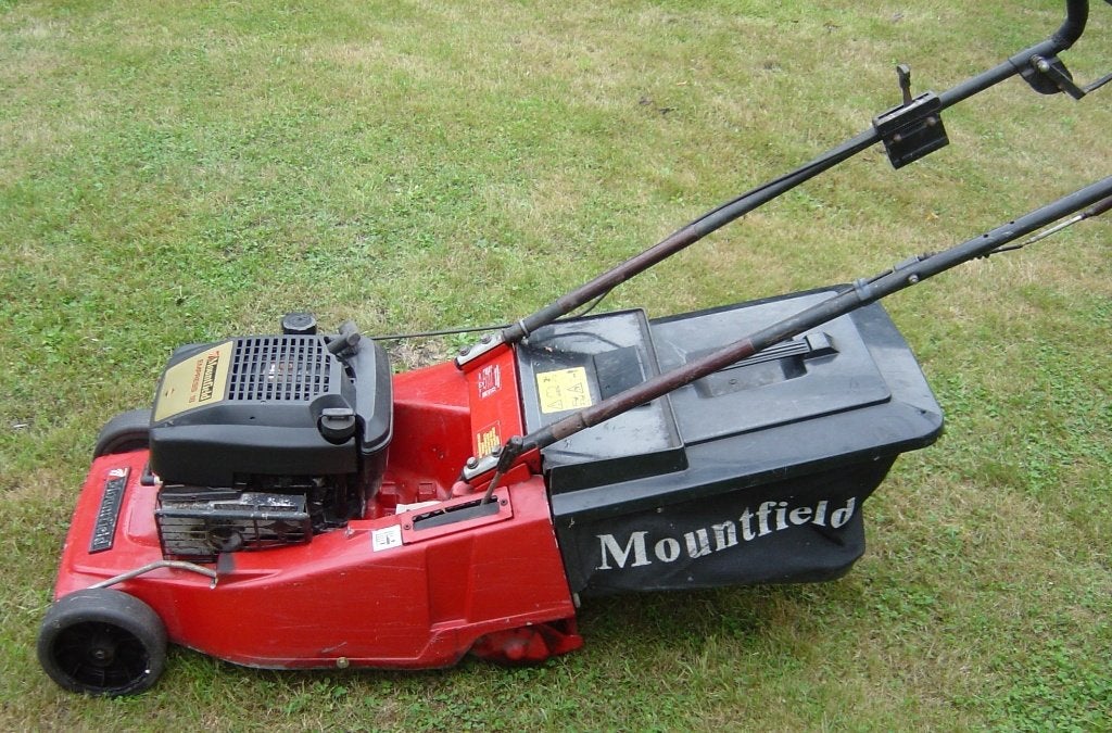 Mountfield Empress 18 Benzine Grasmaaier met Rol, Tuin en Terras, Ophalen, Cirkelmaaier, Opvangbak, Benzine-grasmaaier