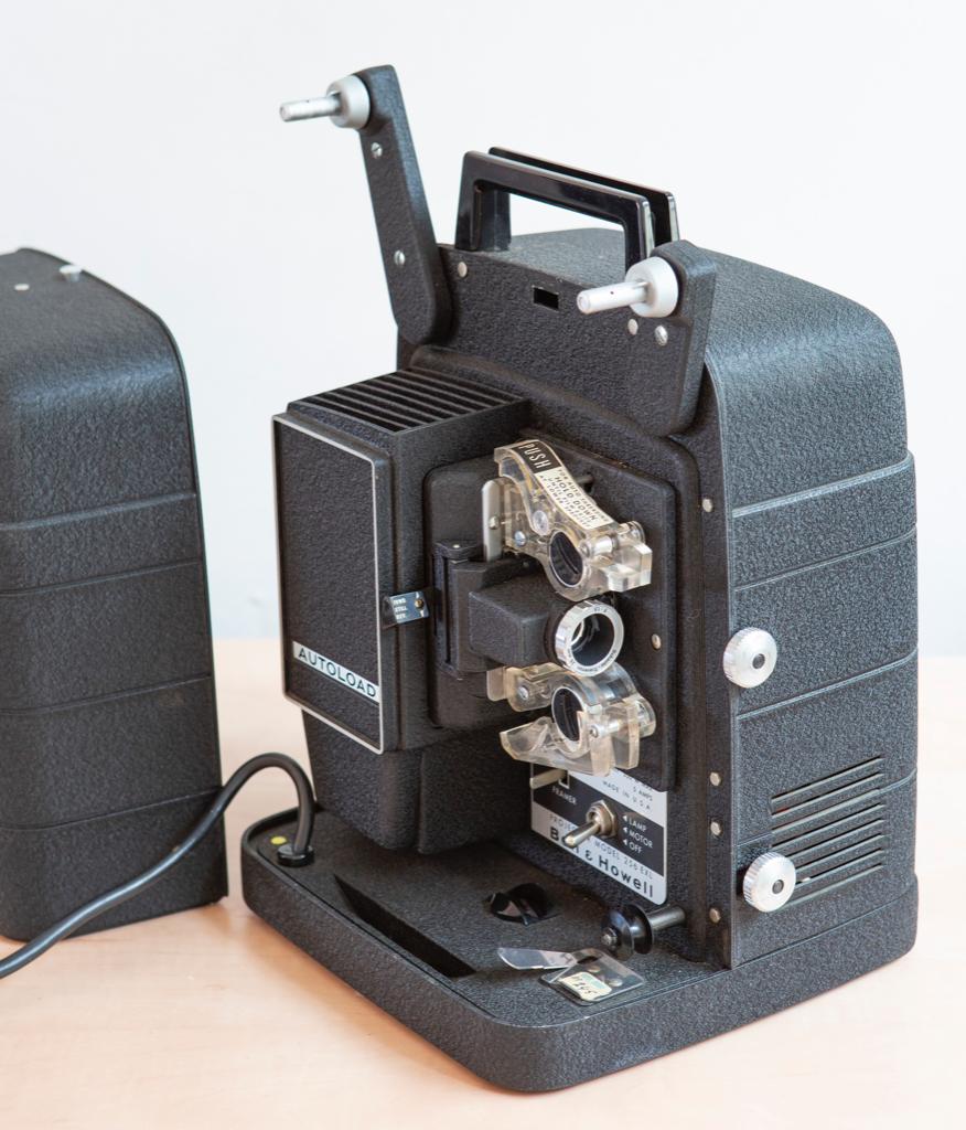 Projector Bell & Howell, Verzamelen, Fotografica en Filmapparatuur, Ophalen of Verzenden, 1960 tot 1980, Projector