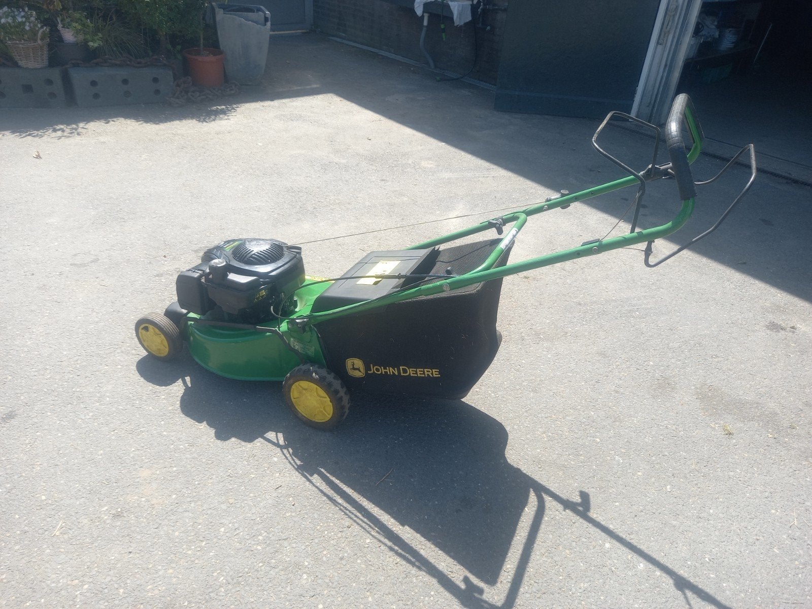 John Deere Grasmaaier 575EX ReadyStart 140cc Benzine, John Deere, Cirkelmaaier, Gebruikt, Ophalen of Verzenden
