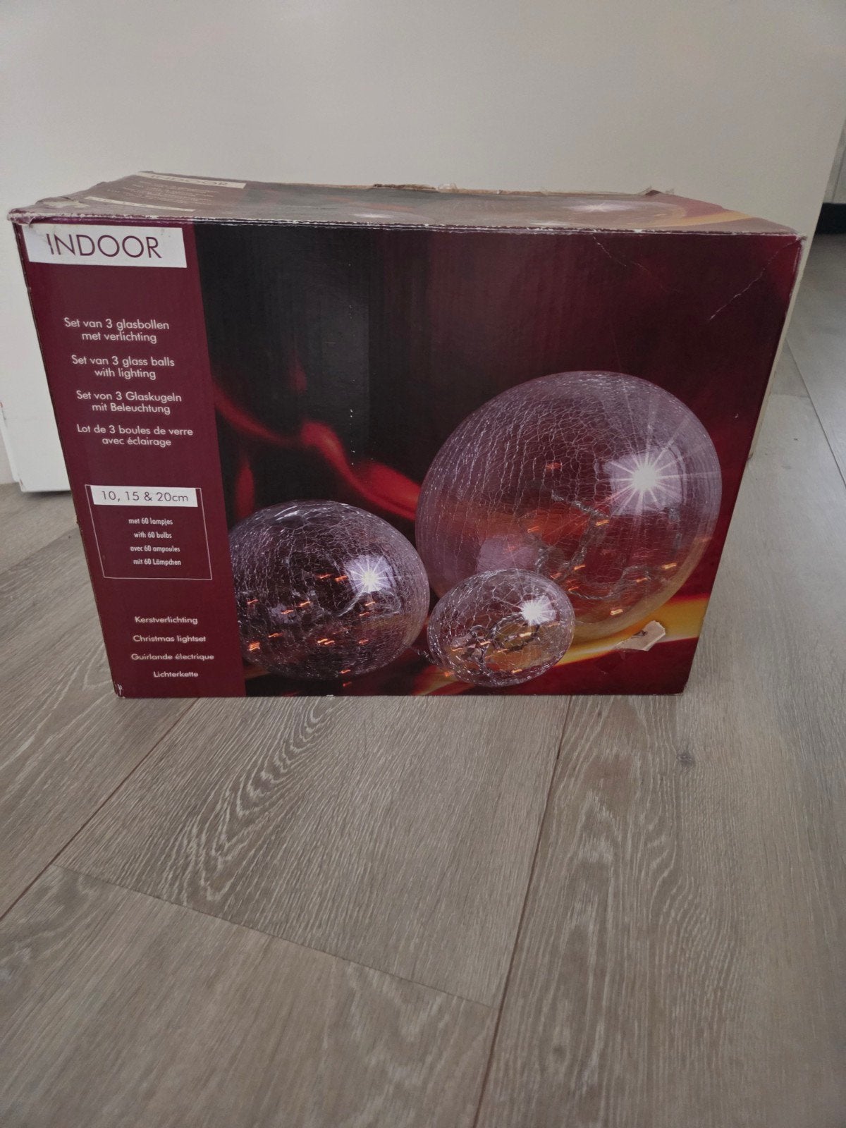 3 glazen bollen met verlichting, Ophalen of Verzenden, Zo goed als nieuw