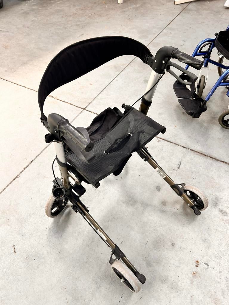 Te koop rollator net als nieuw, Ophalen of Verzenden, Lichtgewicht, Zo goed als nieuw