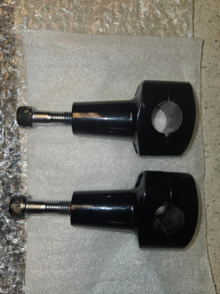 Zwarte Risers Motor Harley of andere merken, Motoren, Ophalen of Verzenden, Gebruikt