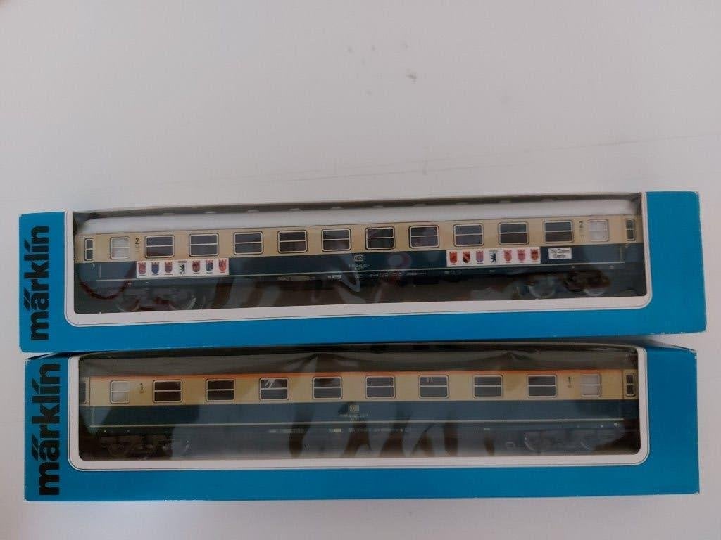 2 Marklin Personenrijtuigen van de DB, Wisselstroom, Ophalen of Verzenden, Märklin, Nieuw
