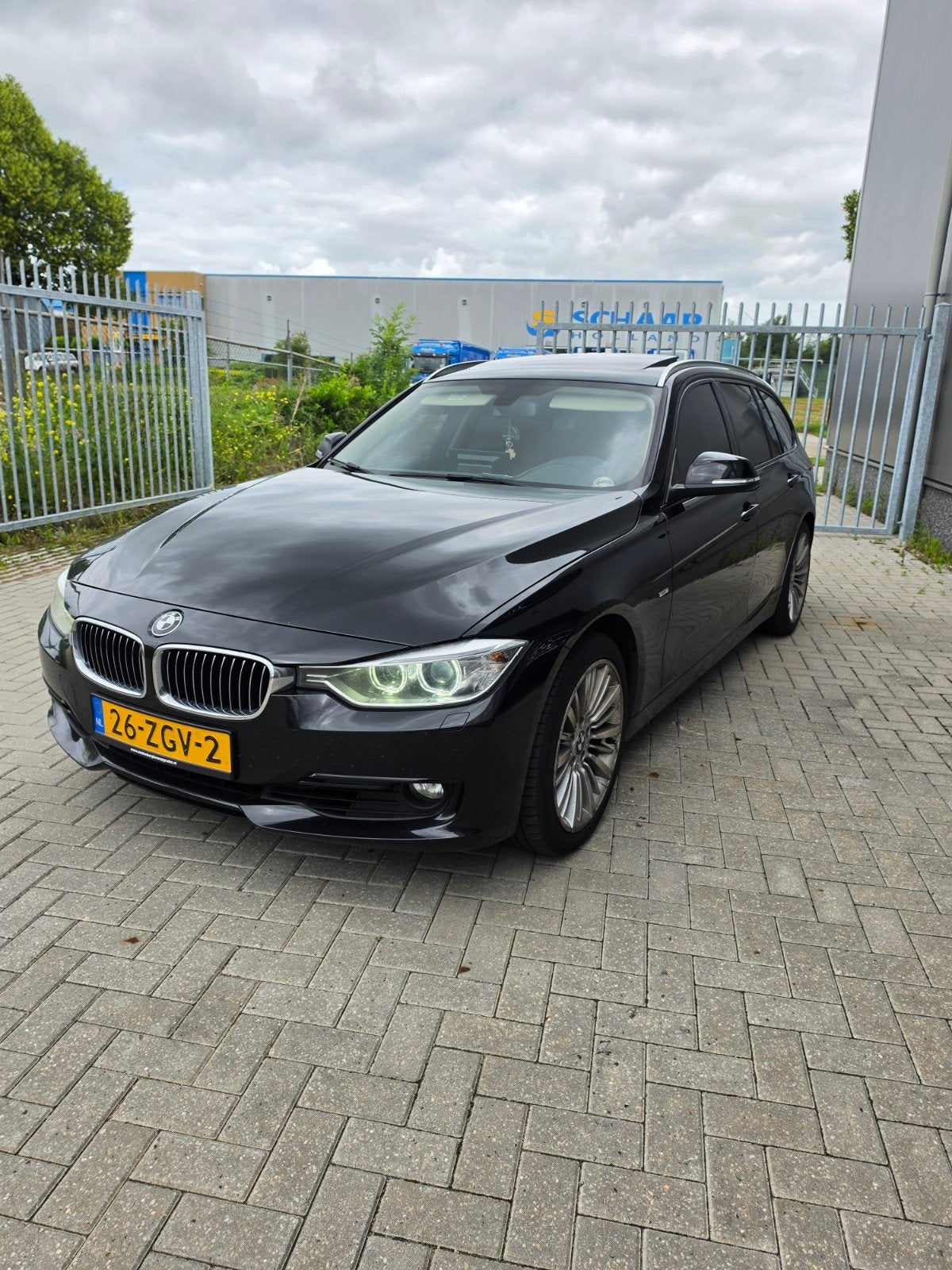 BMW 3-Serie 2.0 328I Touring 2012 Zwart, Auto's, BMW, Automaat, 745 kg, 4 cilinders, Zwart