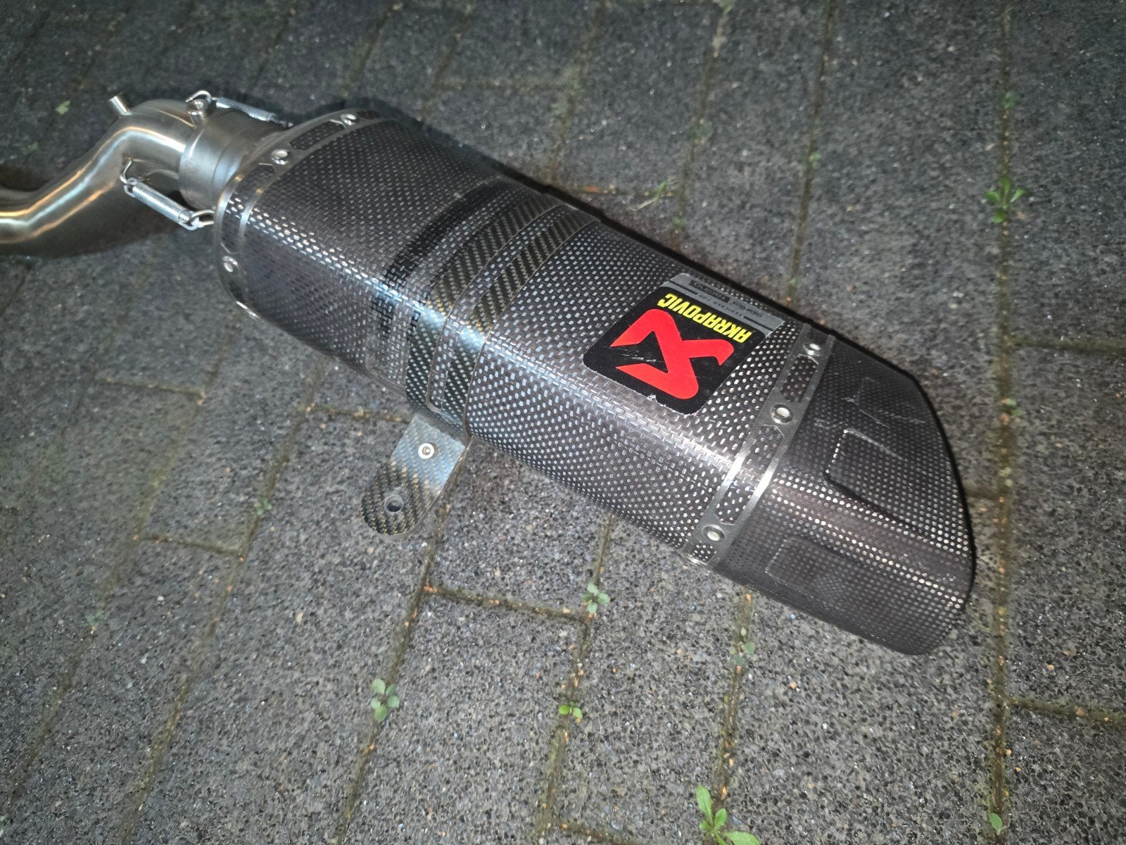 Akrapovic uitlaat carbon voor Aprilia RS660, Ophalen, Gebruikt