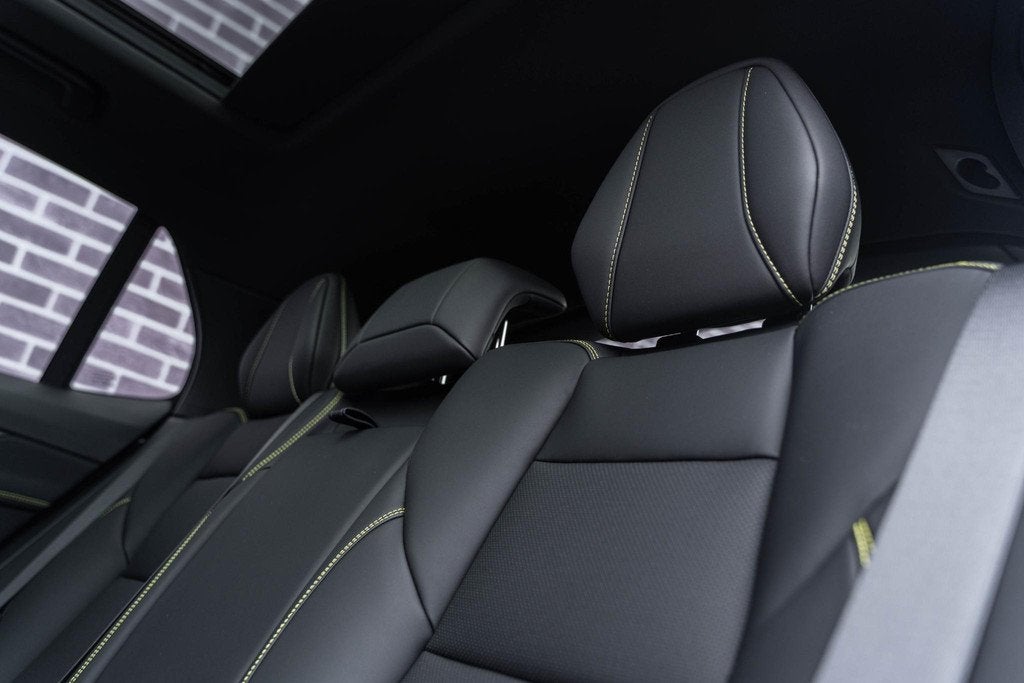 Lynk & Co 01 1.5 Plug-in Hybrid More | PHEV | Panoramadak |, Auto's, Lynk & Co, 12 maanden, 4 cilinders, Bedrijf, Hybride Elektrisch/Benzine