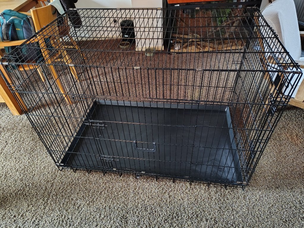 Hondenbench 122 x 83 x 75, Ophalen, Zo goed als nieuw