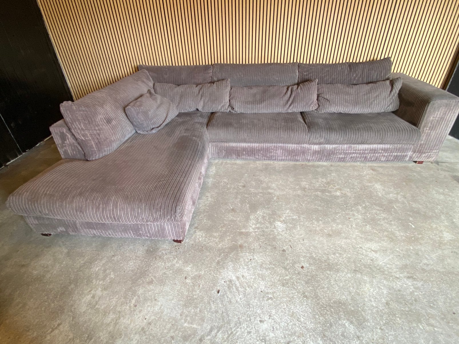 !!ACTIE!! DONKERGRIJZE/ANTRACIETE HOEKBANK, GRATIS LEVERING