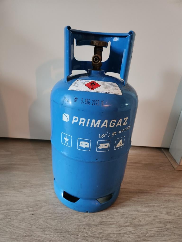 Lege propaan gasfles van Primagaz., Ophalen, Gebruikt