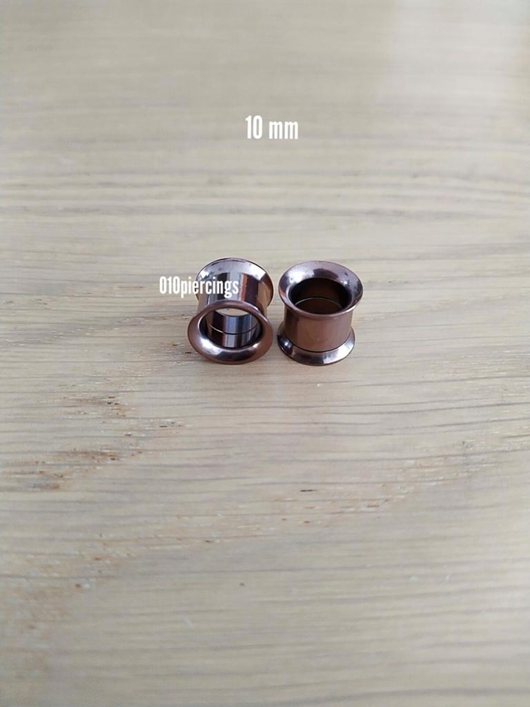 Nieuwe tunnels, pluggen. Staal. Bruin metallic. 8 Mm., Ophalen of Verzenden, Zo goed als nieuw, Staal, Oor- of Traguspiercing