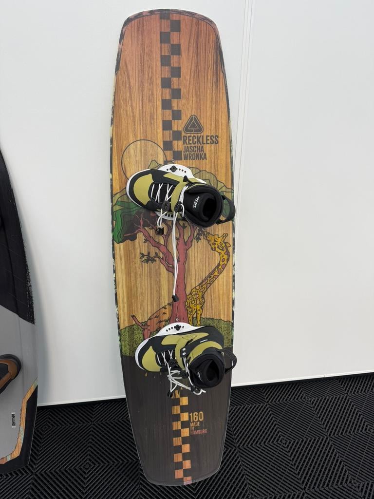Reckless wakeboard met Dub boots maat 44, Watersport en Boten, Wakeboarden, Ophalen of Verzenden, Zo goed als nieuw