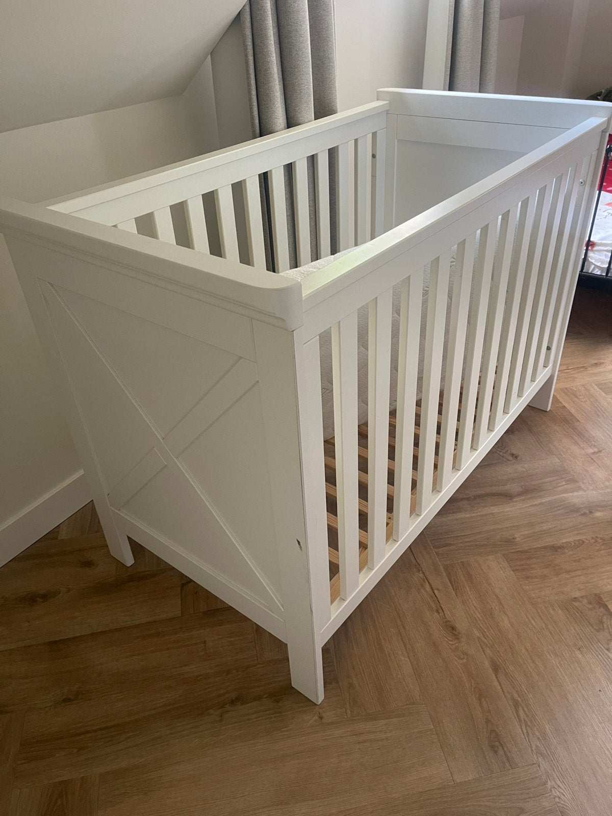 Ledikant en commode, Kinderen en Baby's, Kinderkamer | Complete kinderkamers, Ophalen of Verzenden, Zo goed als nieuw, Jongetje of Meisje