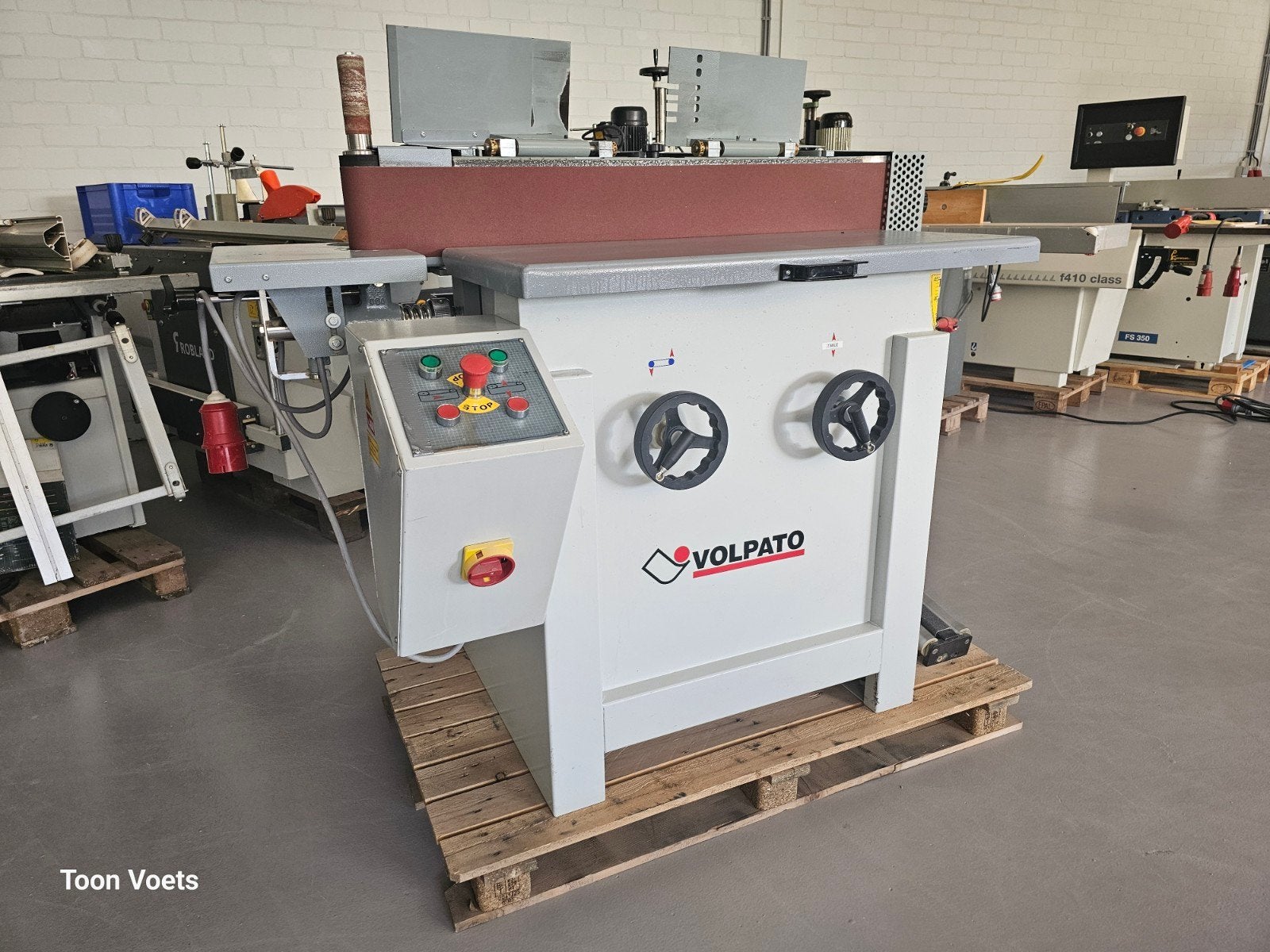 Foto 2 van Kantenschuurmachine Volpato ook voor fineerkanten te schuren