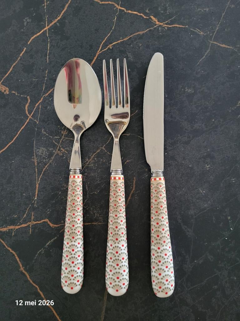 PIP Bestekset 18/10 RVS met decoratief handvat, Verzenden