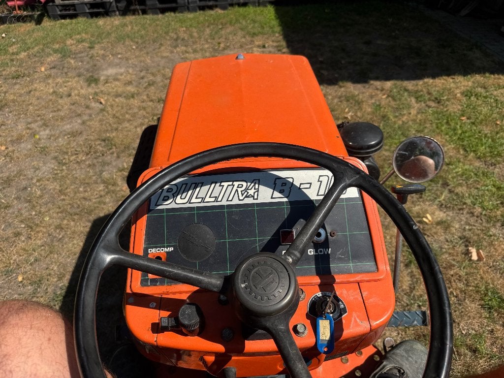 tractor Kubota 4x4 type bultra B10met trekhaak, Ophalen