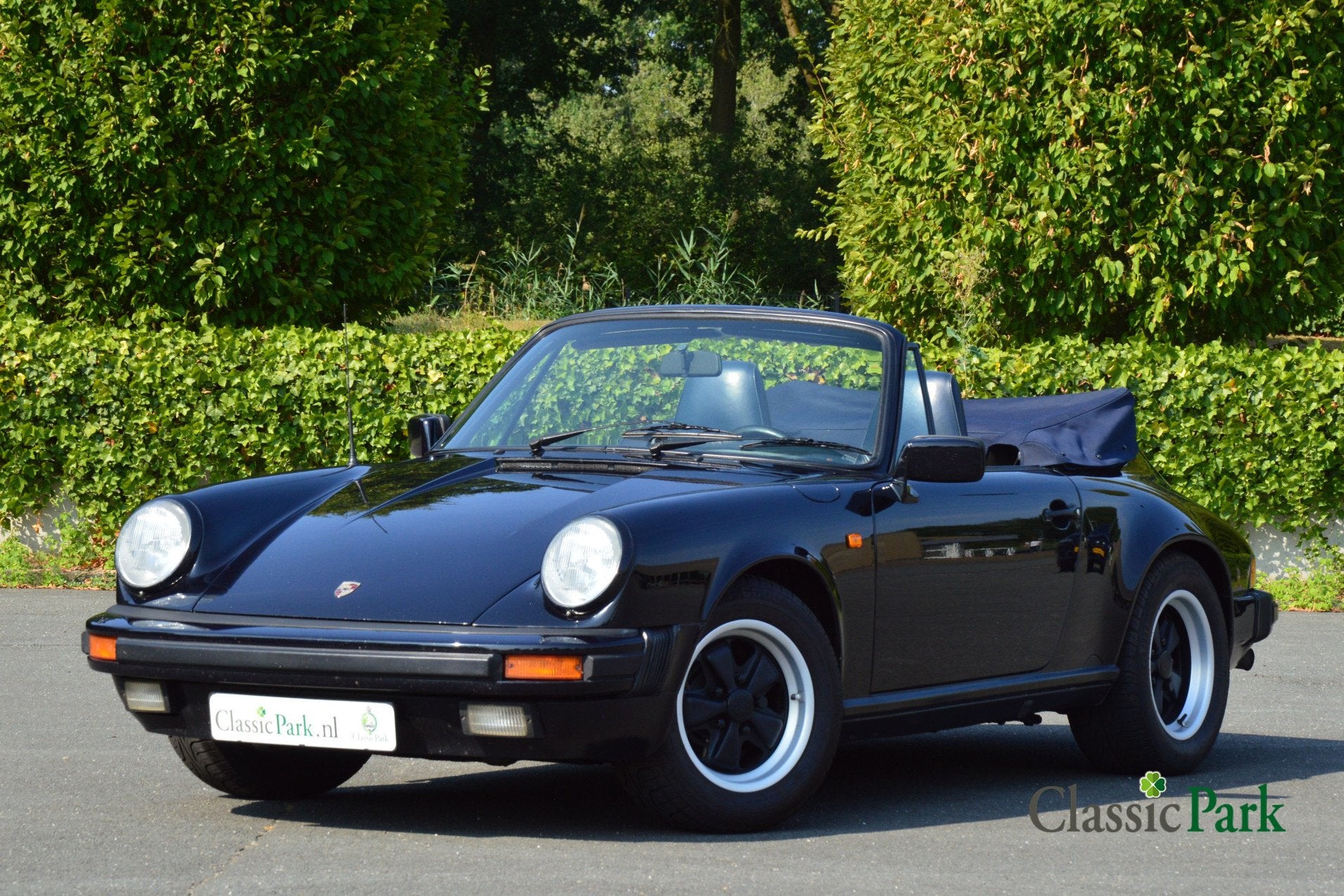 Porsche 911 Carrera 3.2 Cabriolet (bj 1986), Achterwielaandrijving, Blauw, Bedrijf, Blauw