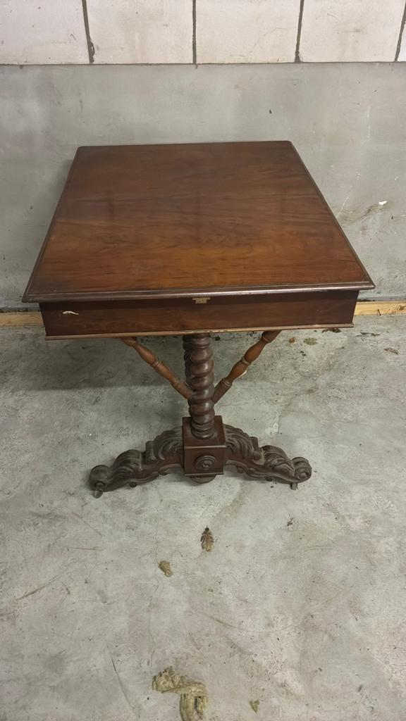 Tafel mohonie hout, 50 tot 100 cm, Groot moederstijd, Teakhout, Tot twee personen