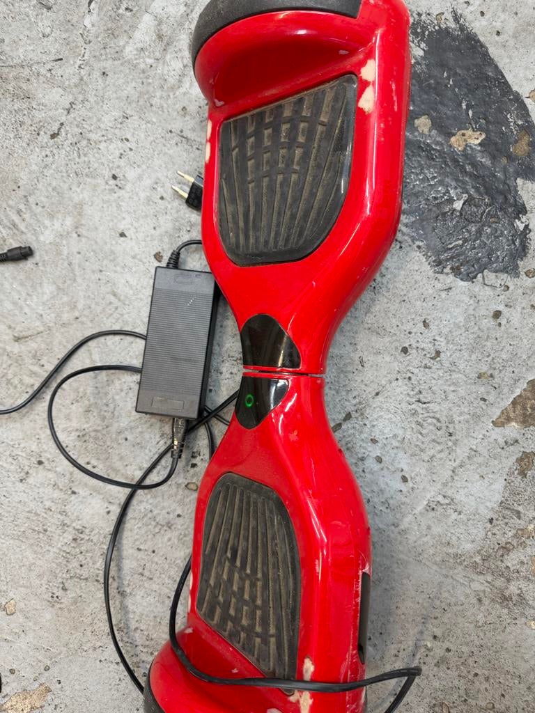 Rode Hoverboard met Oplader - Gebruikt, Ophalen of Verzenden, Gebruikt, Overige typen