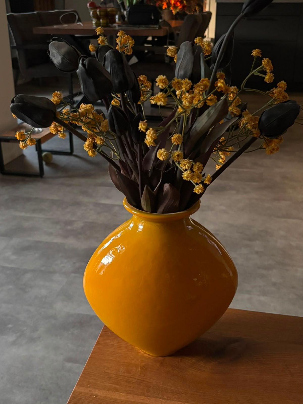 Vaas met kunstbloemen, Ophalen of Verzenden, Gebruikt