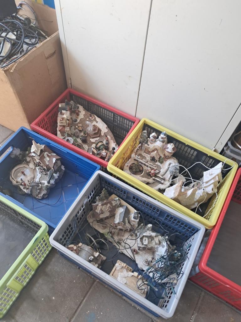 Losse huisjes en gebouwen voor een kerstdorp, Diversen, Ophalen