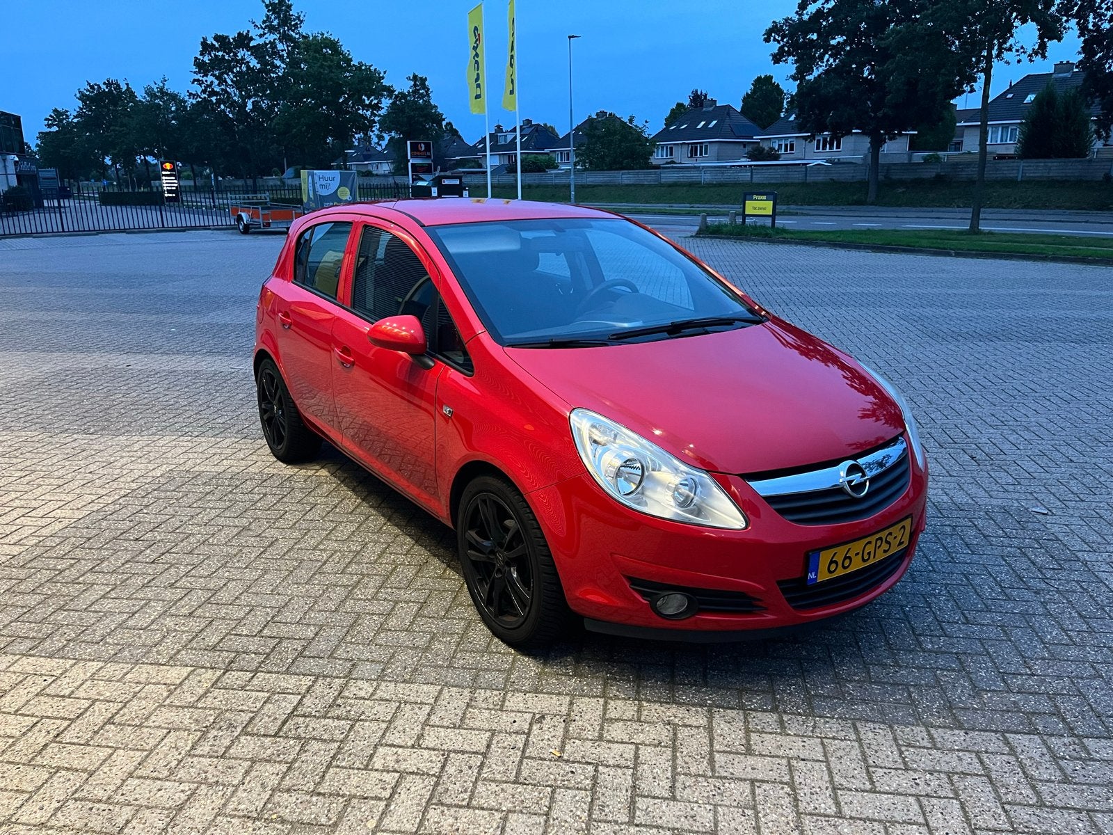 Opel Corsa 1.2 16V 5D 2008 Rood - 103.000KM, Auto's, Voorwielaandrijving, 4 cilinders, 1229 cc, 49 €/maand