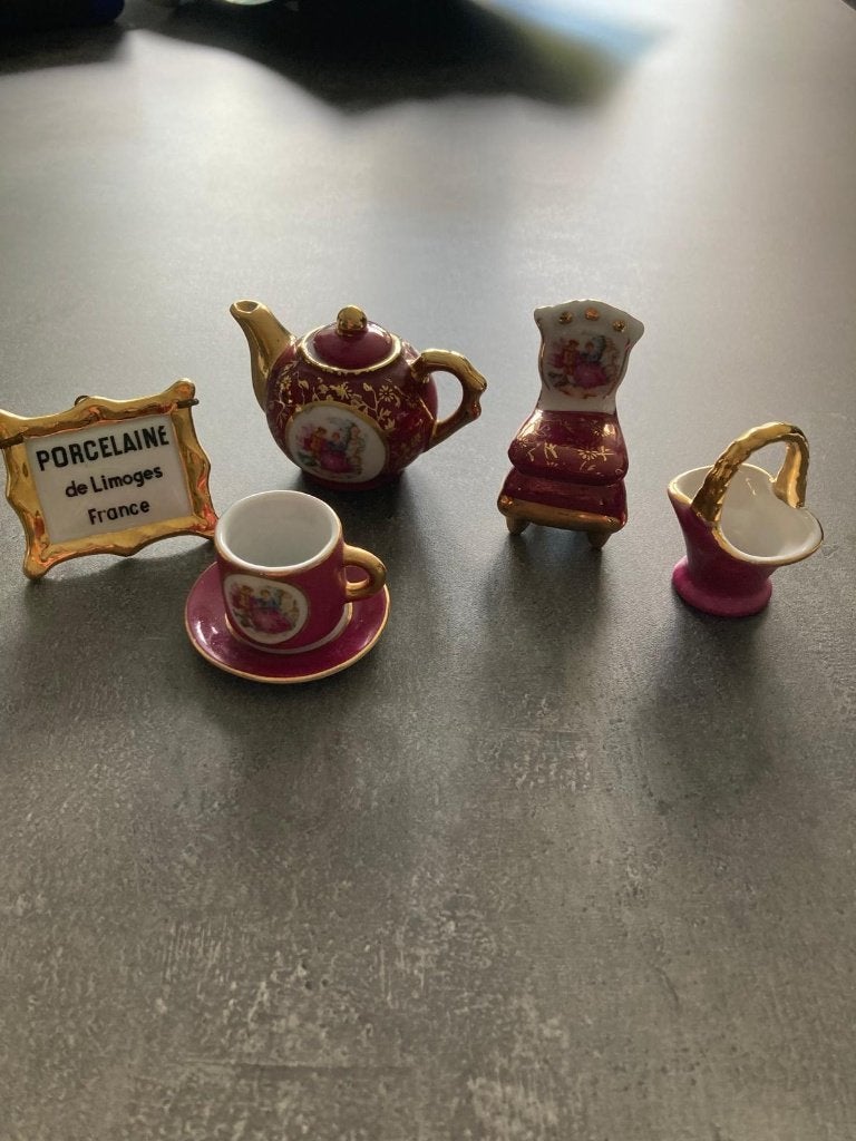 vitrinekast porcelein, Ophalen