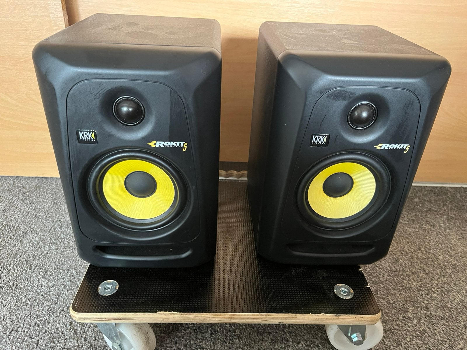 Krk rokit 5 studio boxen, Overige merken, Ophalen of Verzenden, Zo goed als nieuw, 120 watt of meer
