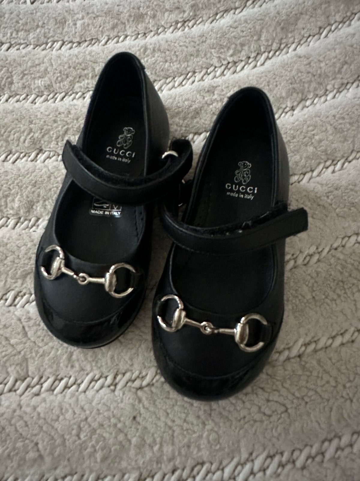Gucci sandaaltjes mt 21, Ophalen of Verzenden, Zo goed als nieuw, Meisje, Schoentjes