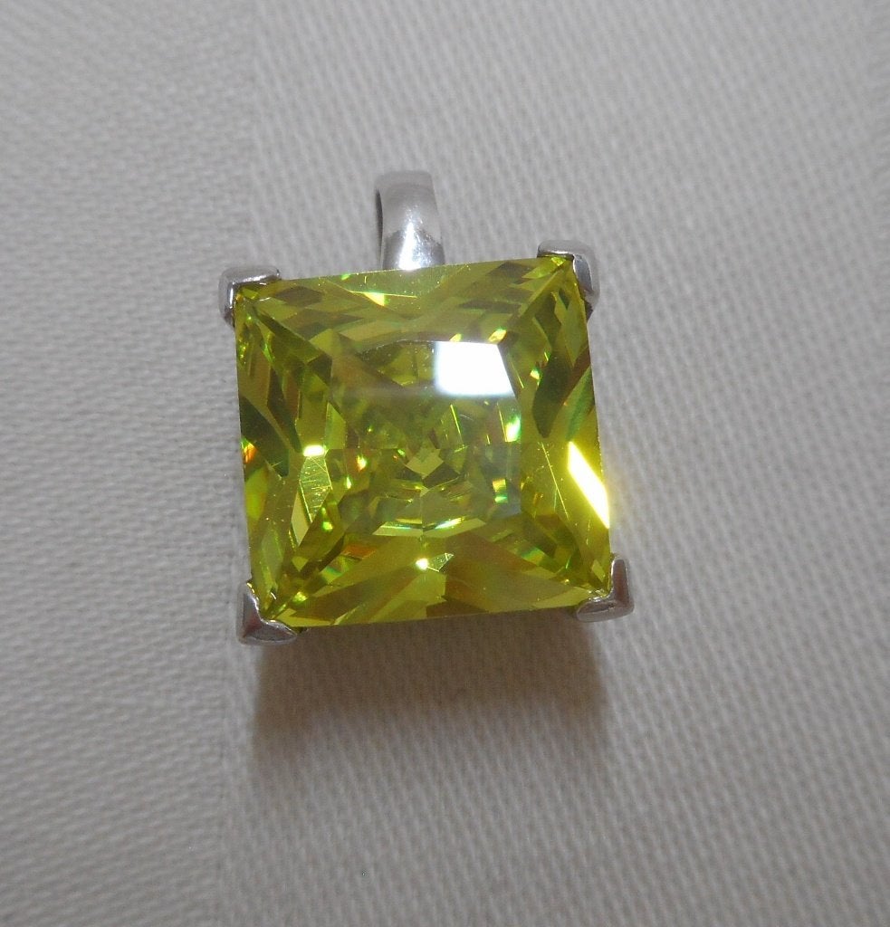 Zilveren Zinzi hanger met licht groene steen nr.1086, Verzenden, Zo goed als nieuw, Zilver, Zilver